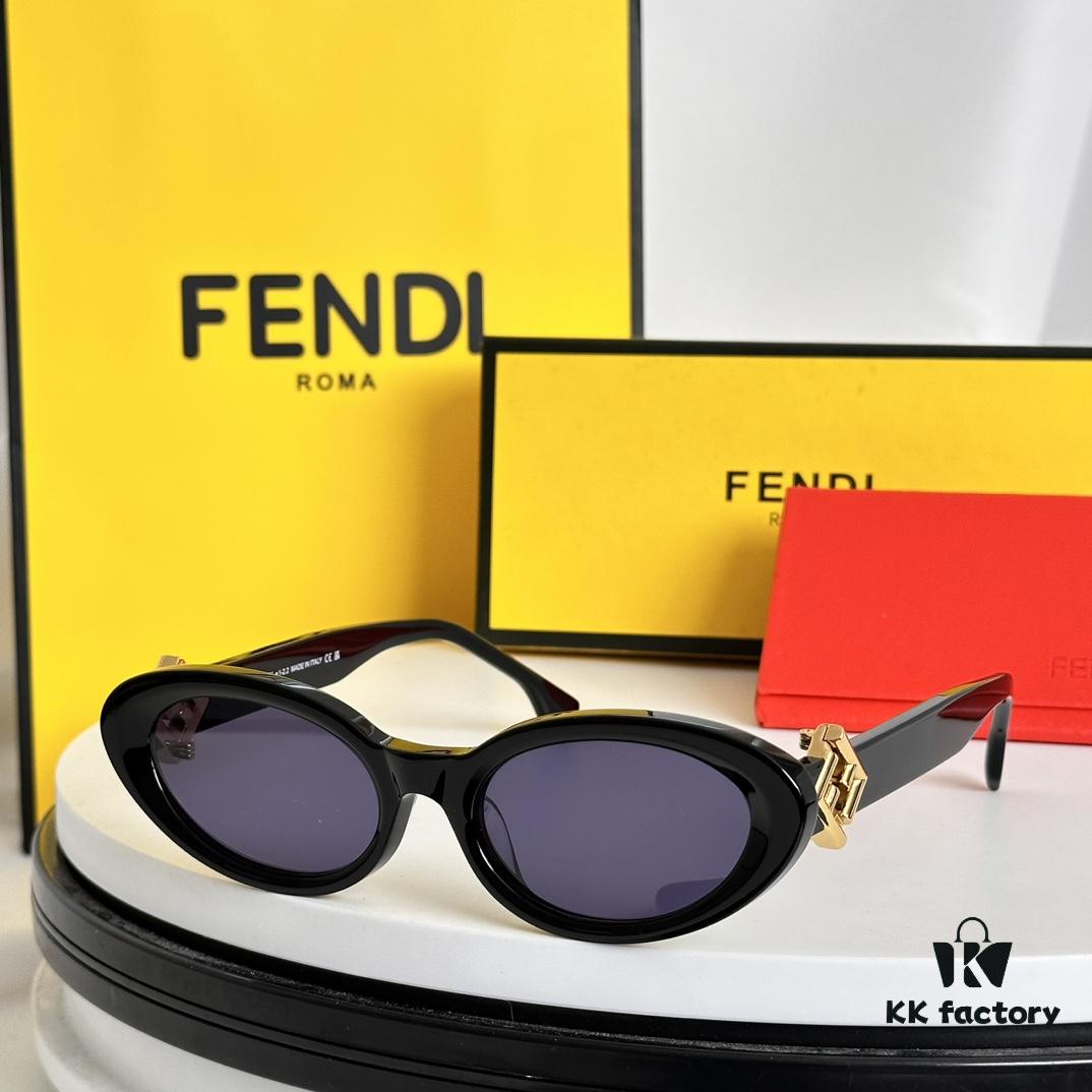 FENDI MODEL: FE40150 SIZE: 53□19-145 Sunglasses