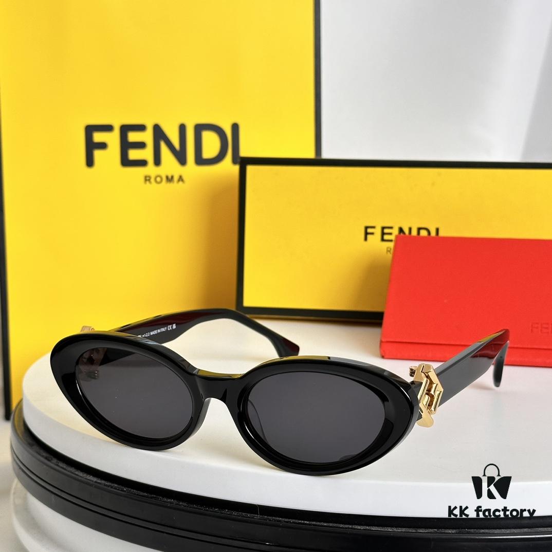 FENDI MODEL: FE40150 SIZE: 53□19-145 Sunglasses