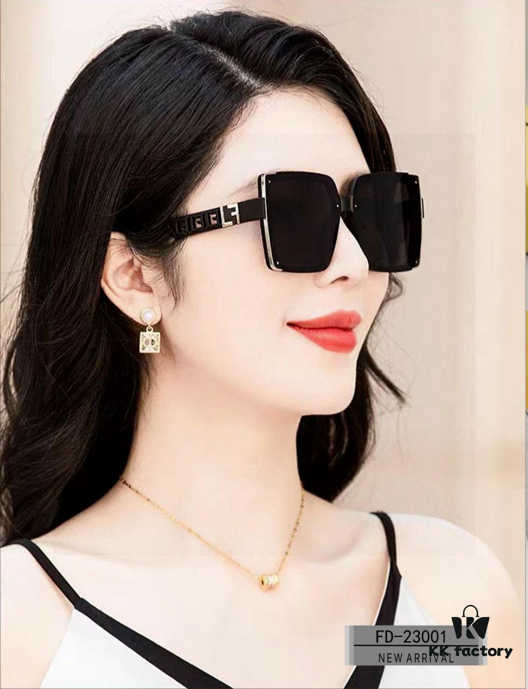 FENDI Italy | Polarized Sunglasses with TR90 Frame and POLAROID Lens