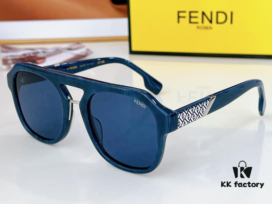 Fendi FE40026U Sunglasses