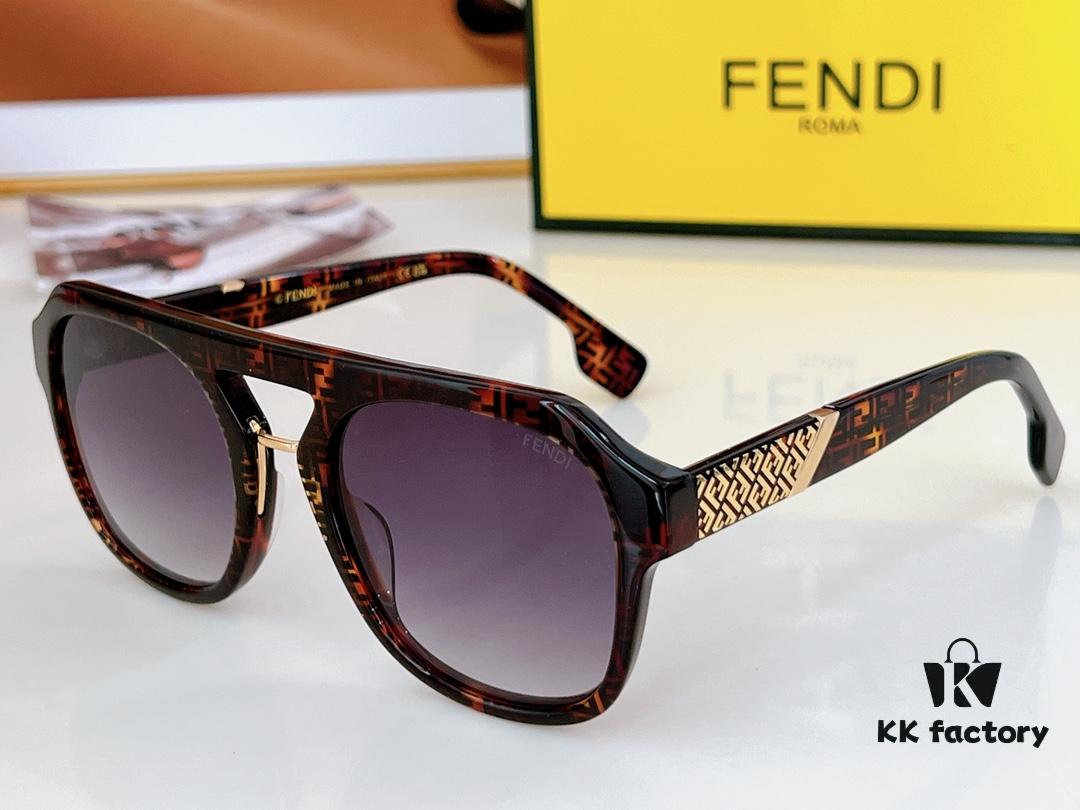 Fendi FE40026U Sunglasses