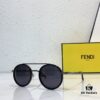 FENDI Latest Official Website Synchronized FF 0025 Aviator Sunglasses Unisex Model Showcasing Brand Characteristics Dual-Tone Electroplated Frame Radiating Design High-Quality Original Order Cabinet Channel Goods Premium Details Visible Upon Close Inspection Suitable for All Face Shapes