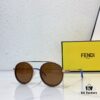 FENDI Latest Official Website Synchronized FF 0025 Aviator Sunglasses Unisex Model Showcasing Brand Characteristics Dual-Tone Electroplated Frame Radiating Design High-Quality Original Order Cabinet Channel Goods Premium Details Visible Upon Close Inspection Suitable for All Face Shapes