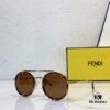 FENDI Latest Official Website Synchronized FF 0025 Aviator Sunglasses Unisex Model Showcasing Brand Characteristics Dual-Tone Electroplated Frame Radiating Design High-Quality Original Order Cabinet Channel Goods Premium Details Visible Upon Close Inspection Suitable for All Face Shapes