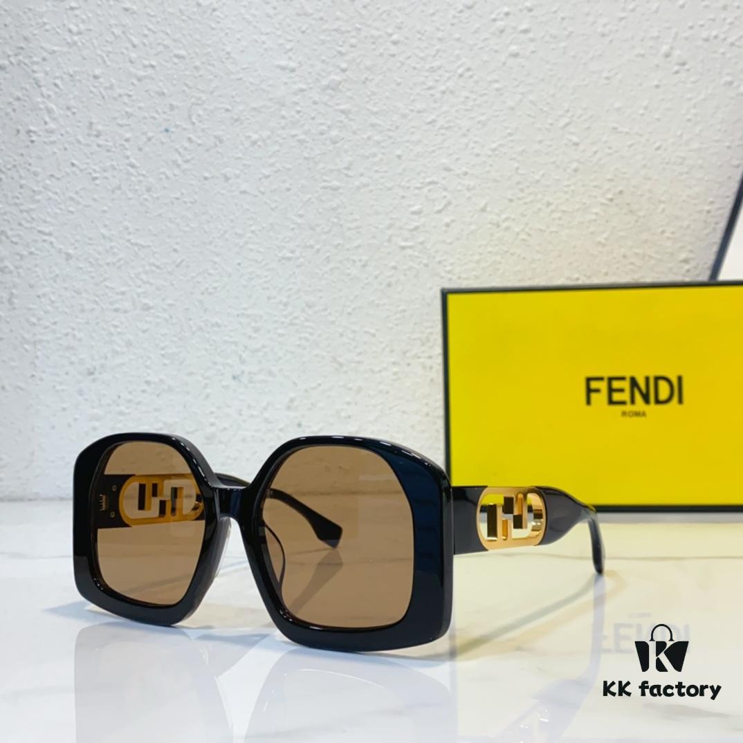 FENDI FE40048U Sunglasses