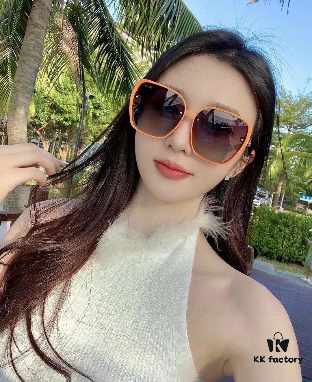 Fendi Women's Polarized Sunglasses, Fashionable Face-Framing Design, Luxury Brand Style, Model 7233