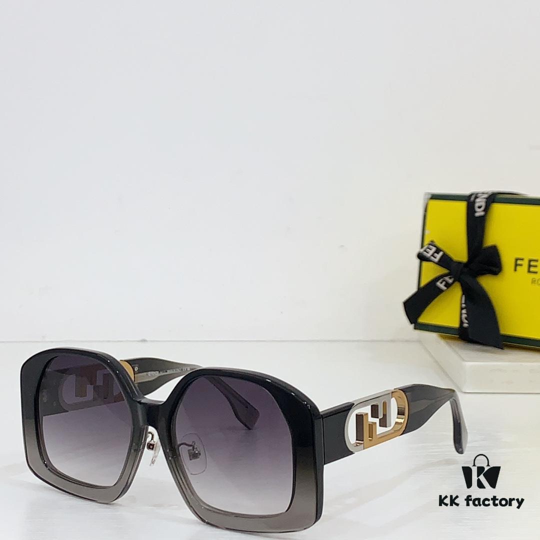 FENDI Sunglasses Model FE40048U Size 52□19-145