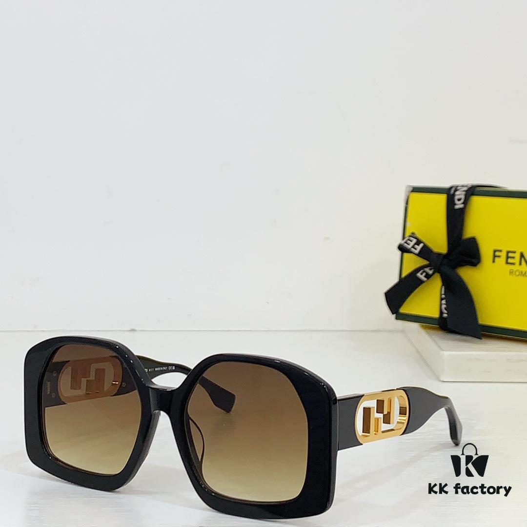 FENDI Sunglasses Model FE40048U Size 52□19-145