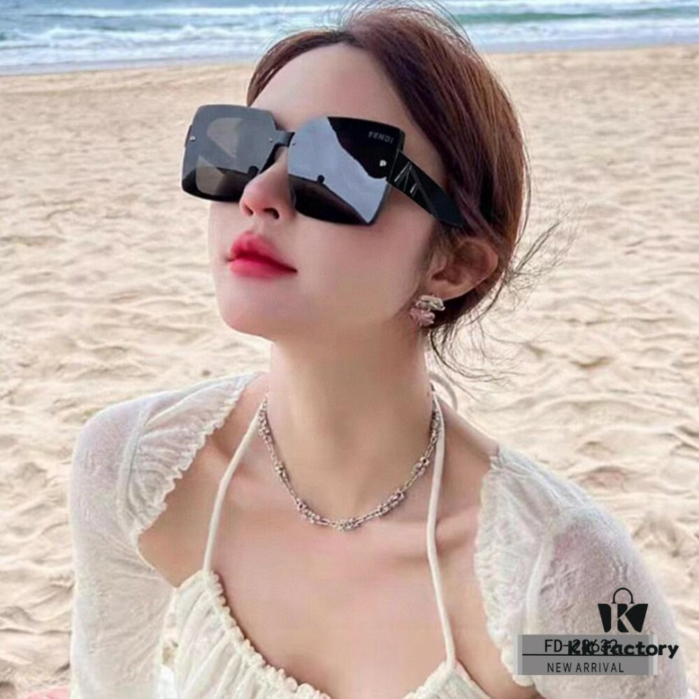 FENDI Italy - Polarized Sunglasses with TR90 Frame and Polaroid Lens