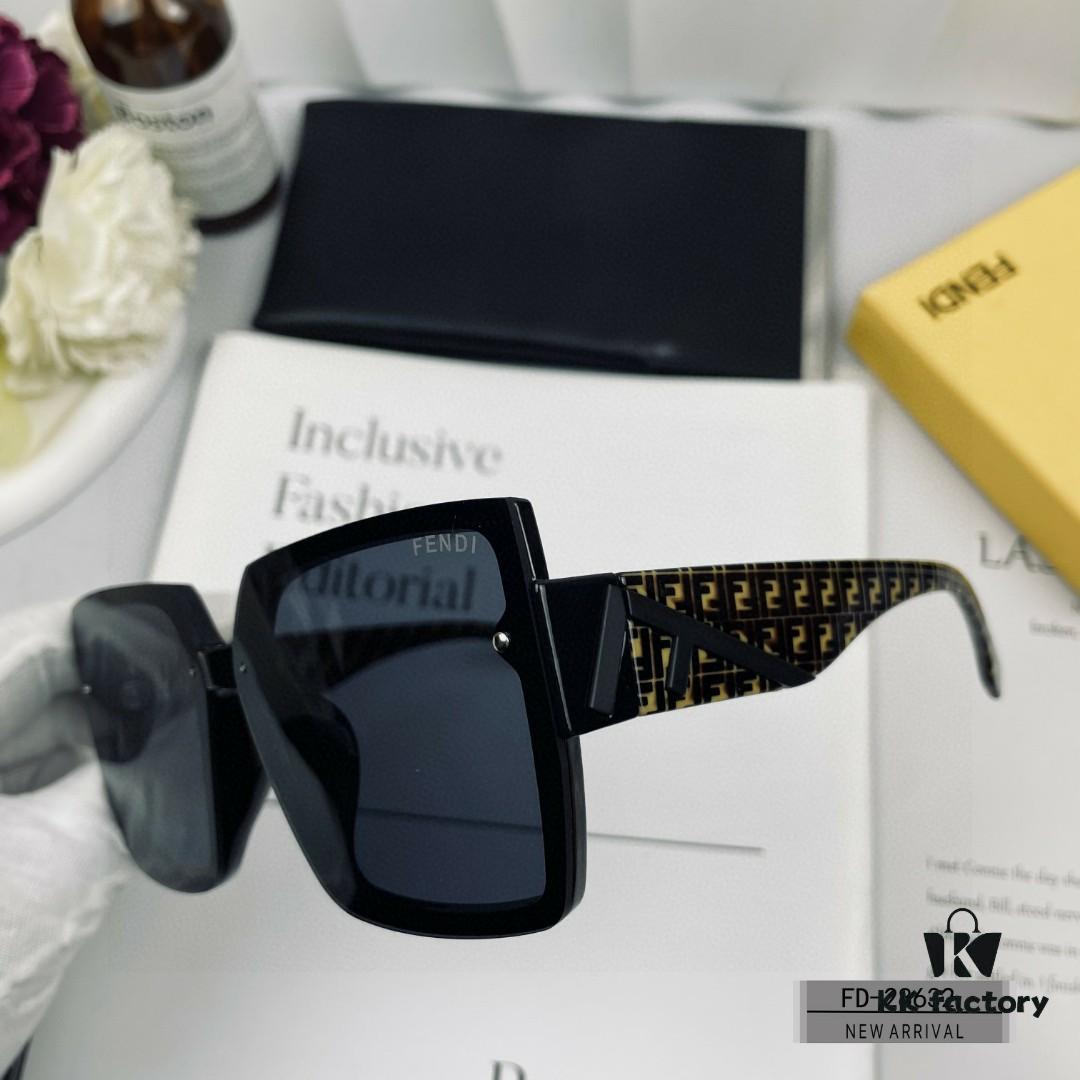 FENDI Italy - Polarized Sunglasses with TR90 Frame and Polaroid Lens