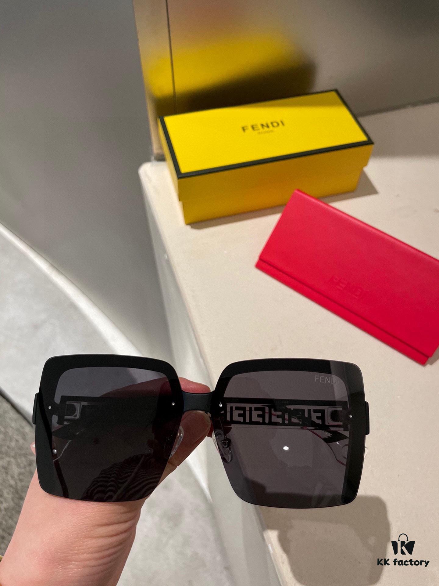 Fendi New Arrival! Women's High-Definition Thickened Polarized Sunglasses 🕶️, High-Quality TR-90 Frame, Stylish and Versatile