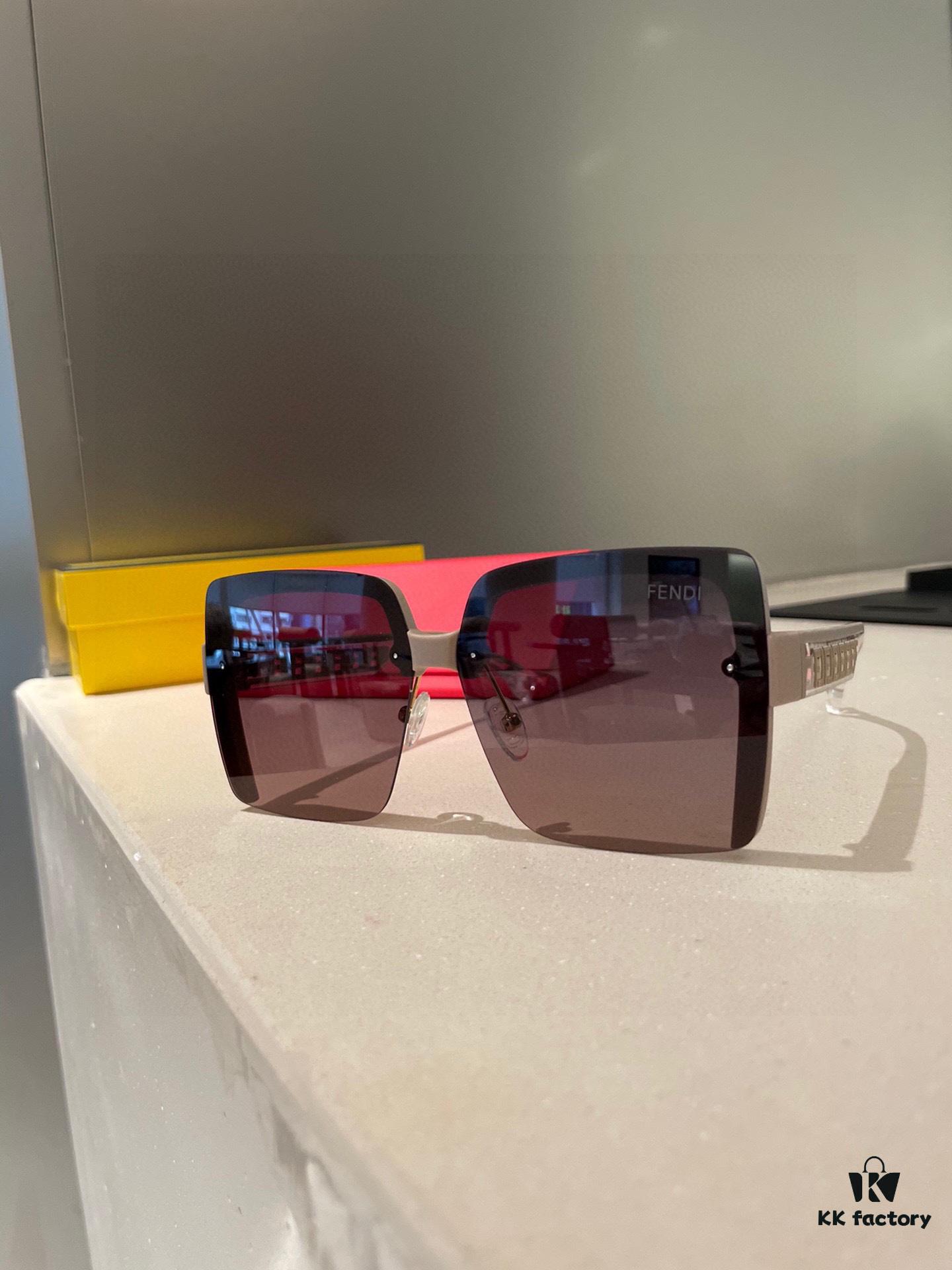 Fendi New Arrival! Women's High-Definition Thickened Polarized Sunglasses 🕶️, High-Quality TR-90 Frame, Stylish and Versatile