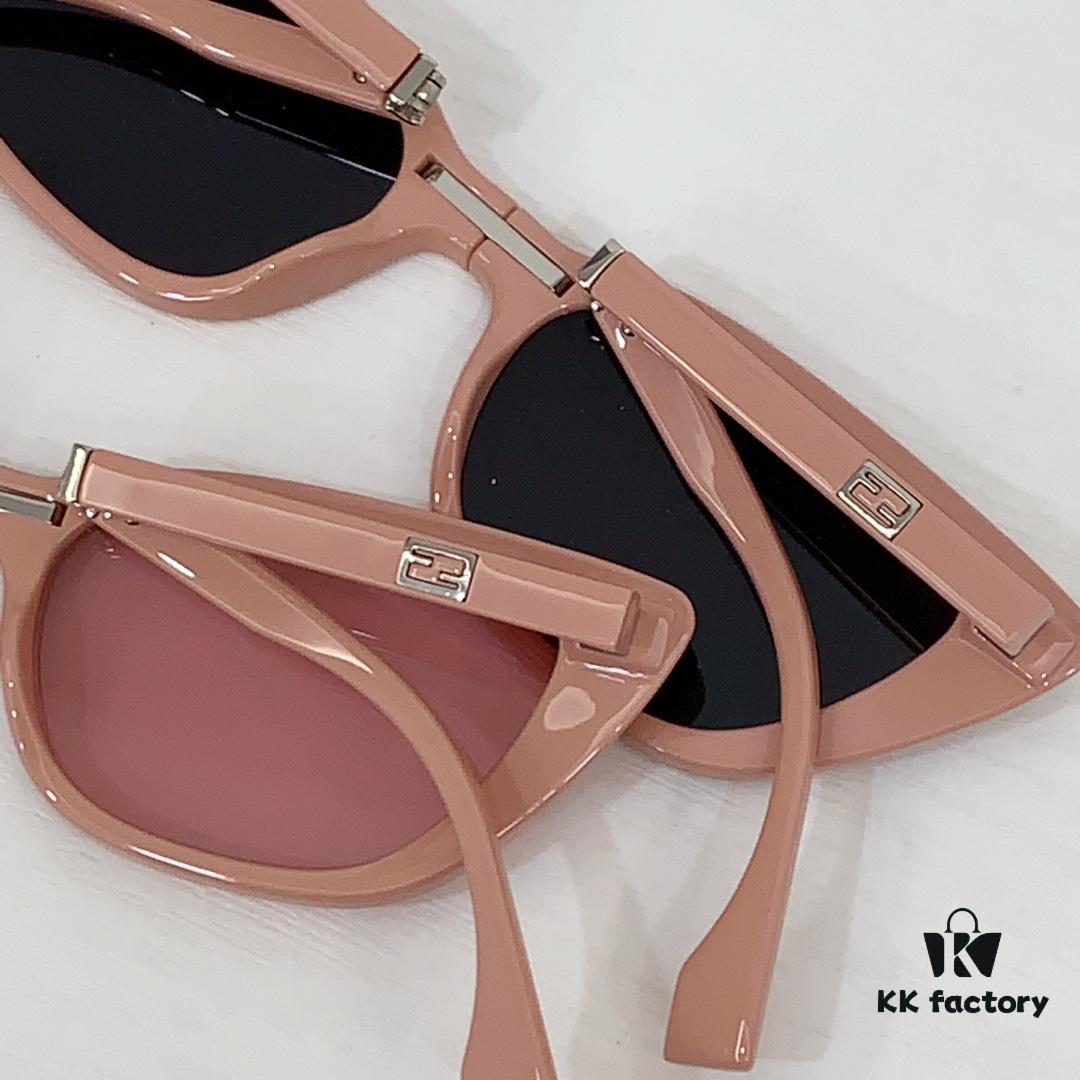 Fendi Folding Sunglasses with Logo Subtle Pattern