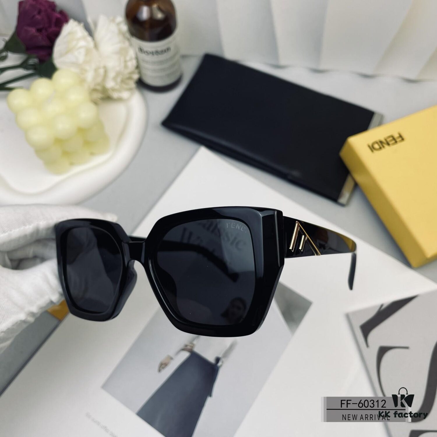 FENDI Italy | Polarized Sunglasses with TR90 Frame and POLAROID Resin Lenses