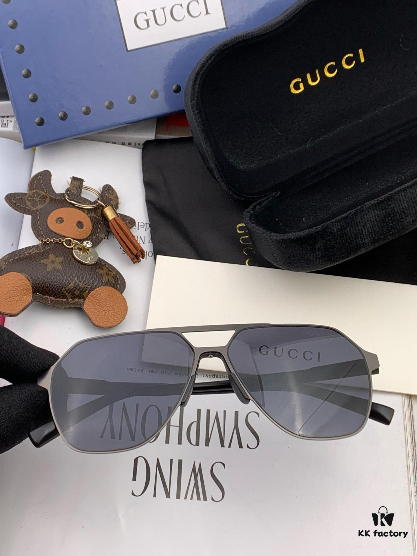 GUCCI Men's Colorful Pilot Polarized Sunglasses G3807