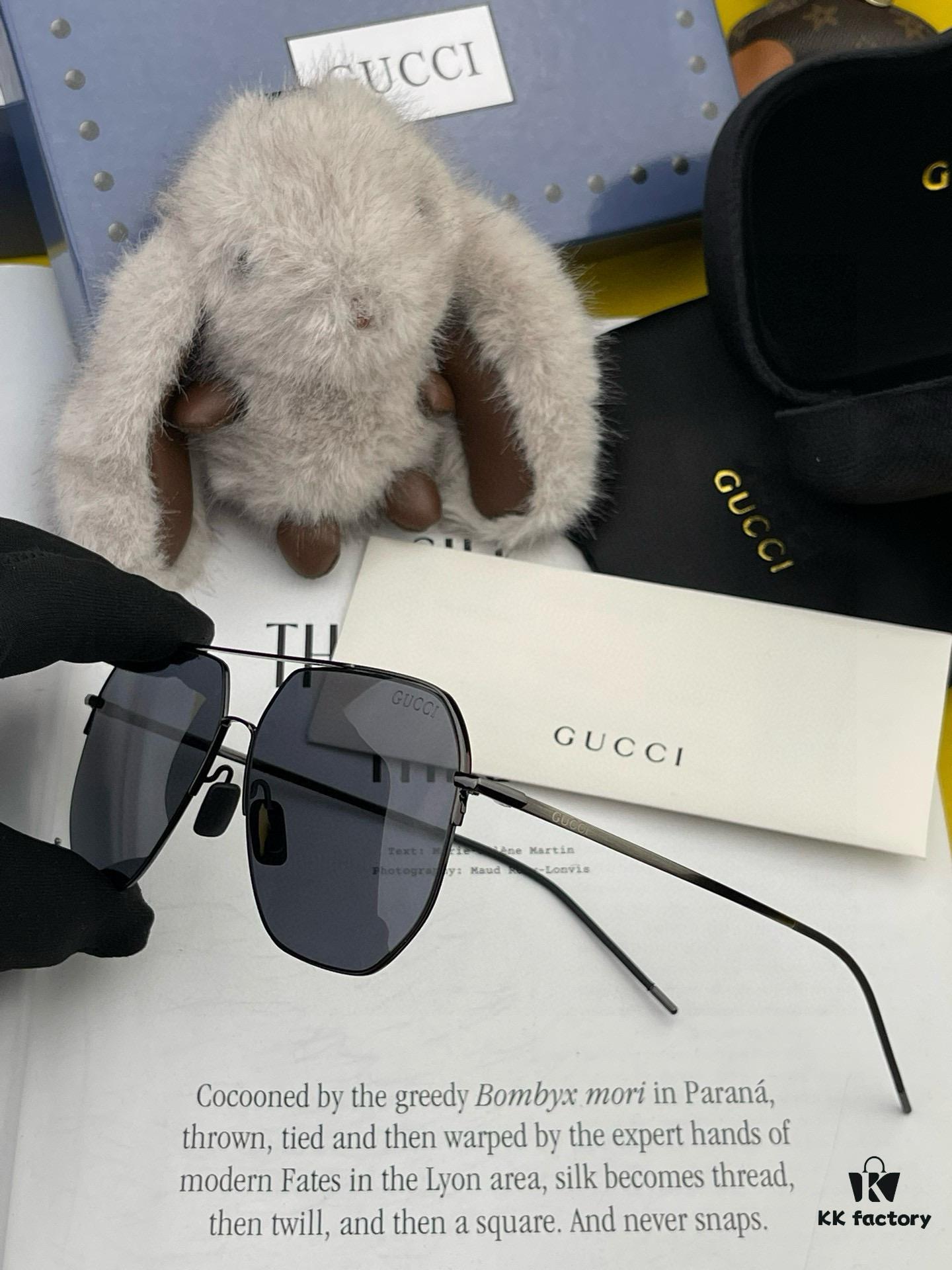 GUCCI Men's Colorful Pilot Polarized Sunglasses