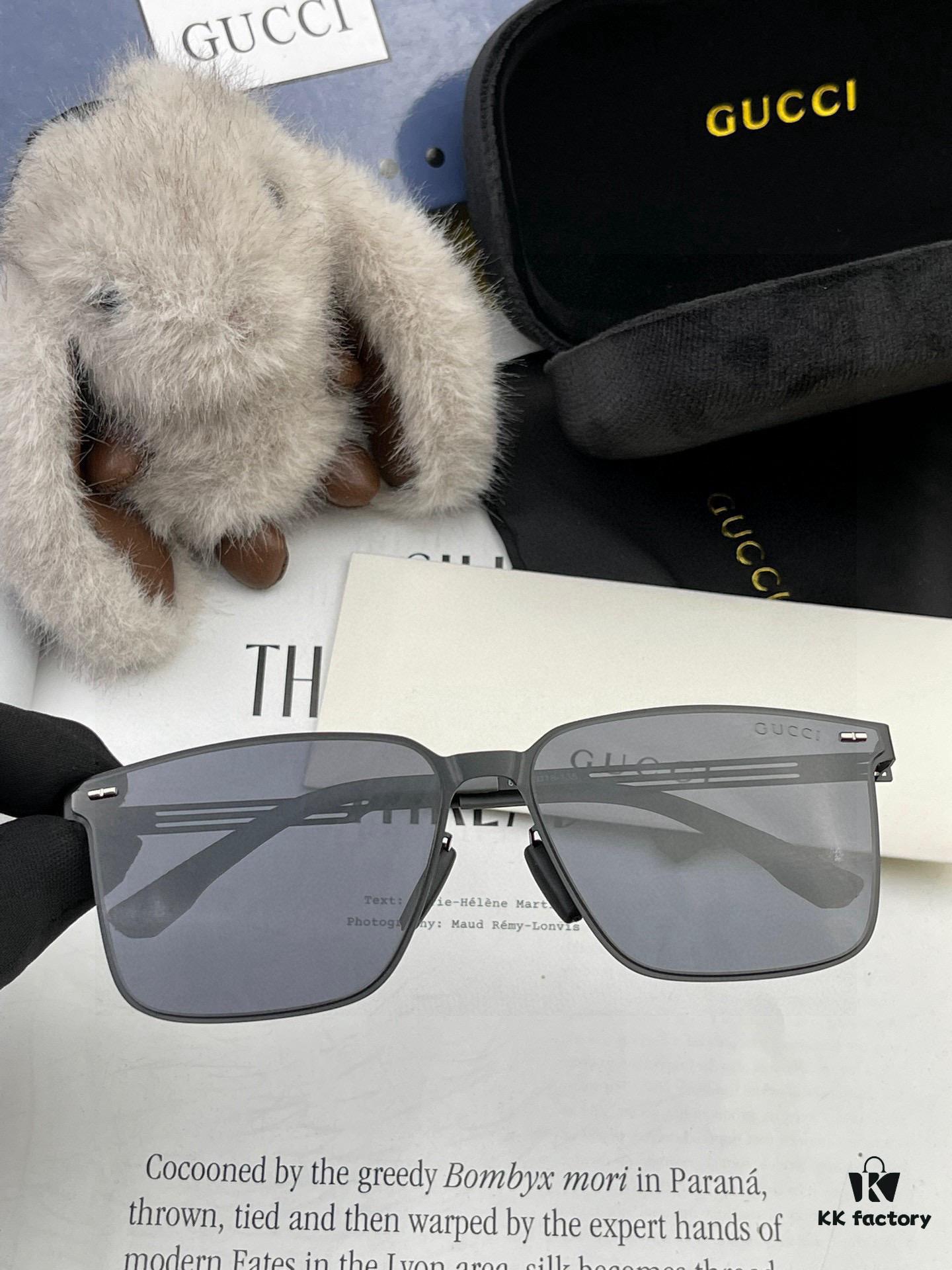 GUCCI Men's Colorful Pilot Polarized Sunglasses