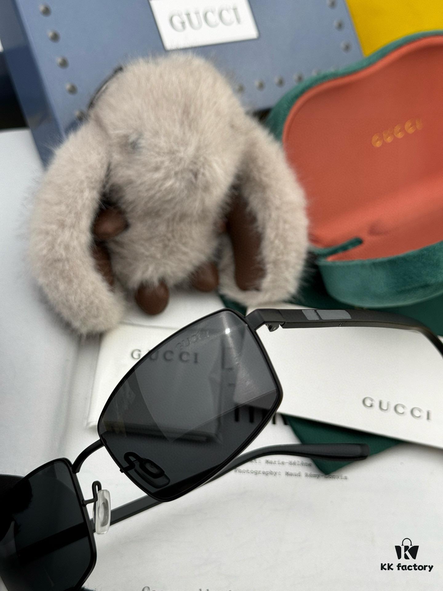 GUCCI Men's Colorful Pilot Polarized Sunglasses