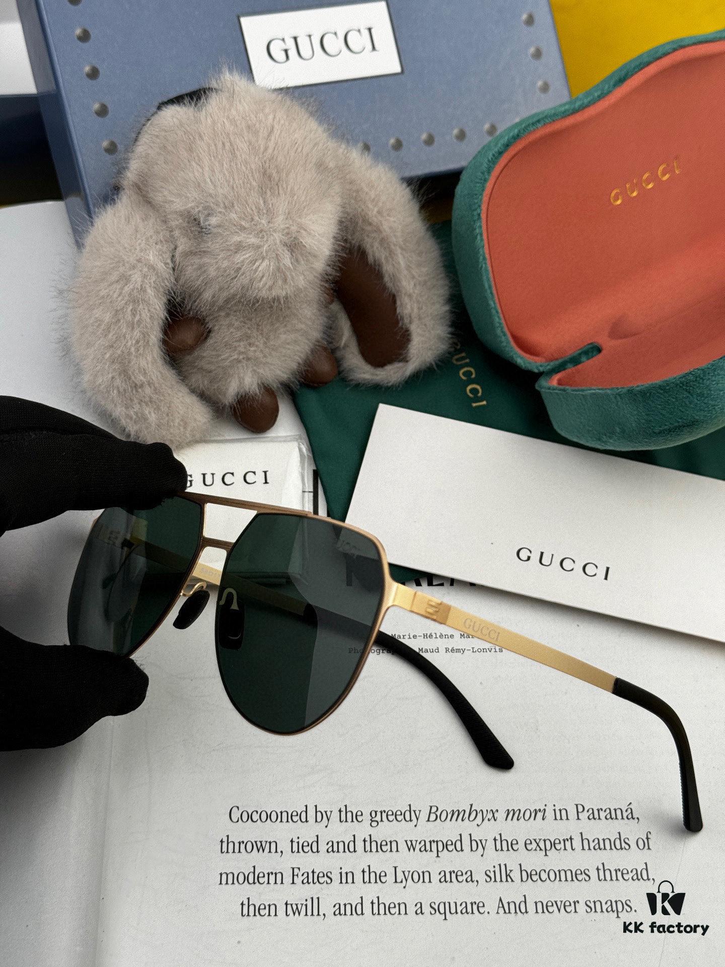 GUCCI Men's Colorful Pilot Polarized Sunglasses