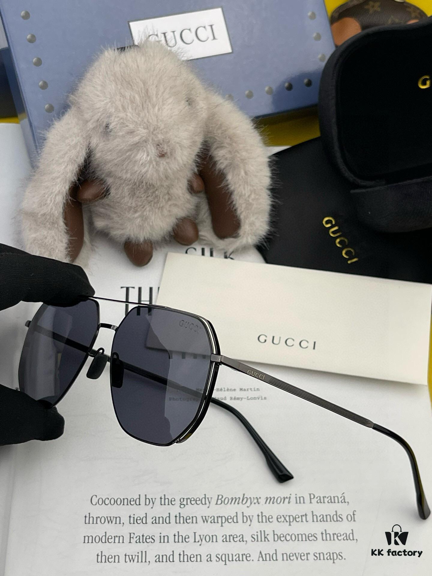 GUCCI Men's Colorful Aviator Polarized Sunglasses