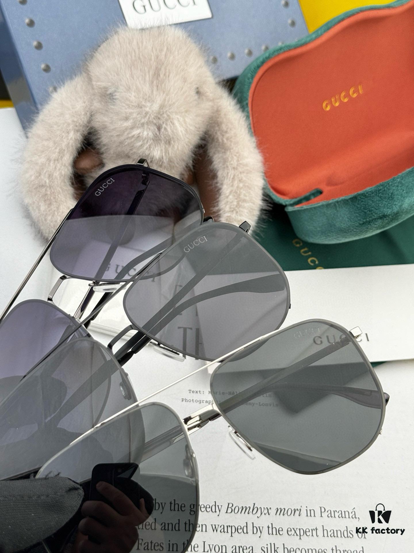 GUCCI Men's Colorful Pilot Polarized Sunglasses