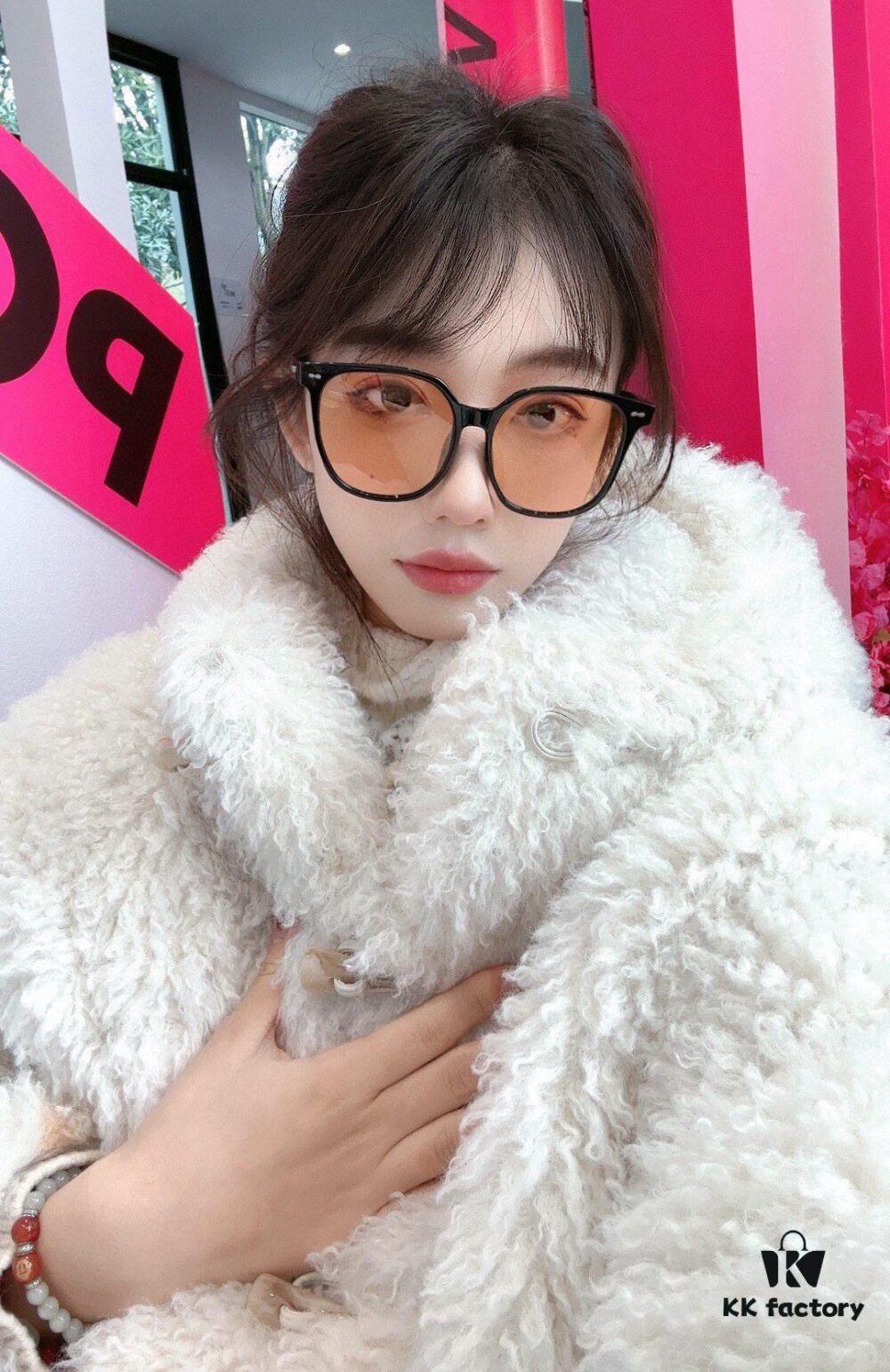 TR Polarized Series Gucci Classic Round Frame Unisex Sunglasses, Universal Fit for All Face Shapes, Stylish with Trench Coat or Dress, Polarized Lenses for UV Protection, Model: G8369