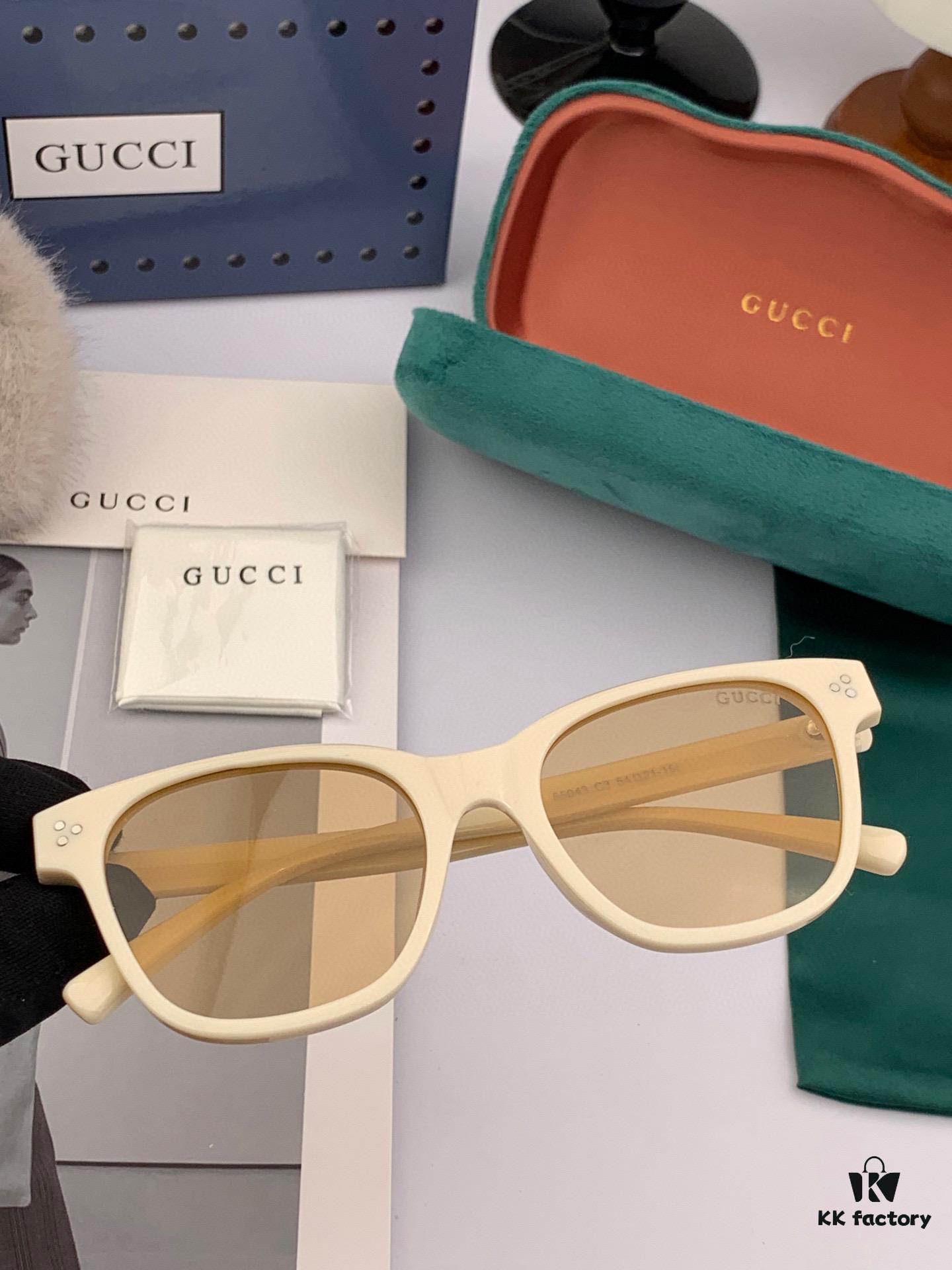 Gucci Classic Small Frame Design, Universal Fit for All Face Shapes, Stylish with Coats or Dresses, Nylon Polarized Lenses for UV Protection, Model: G35504 Sunglasses