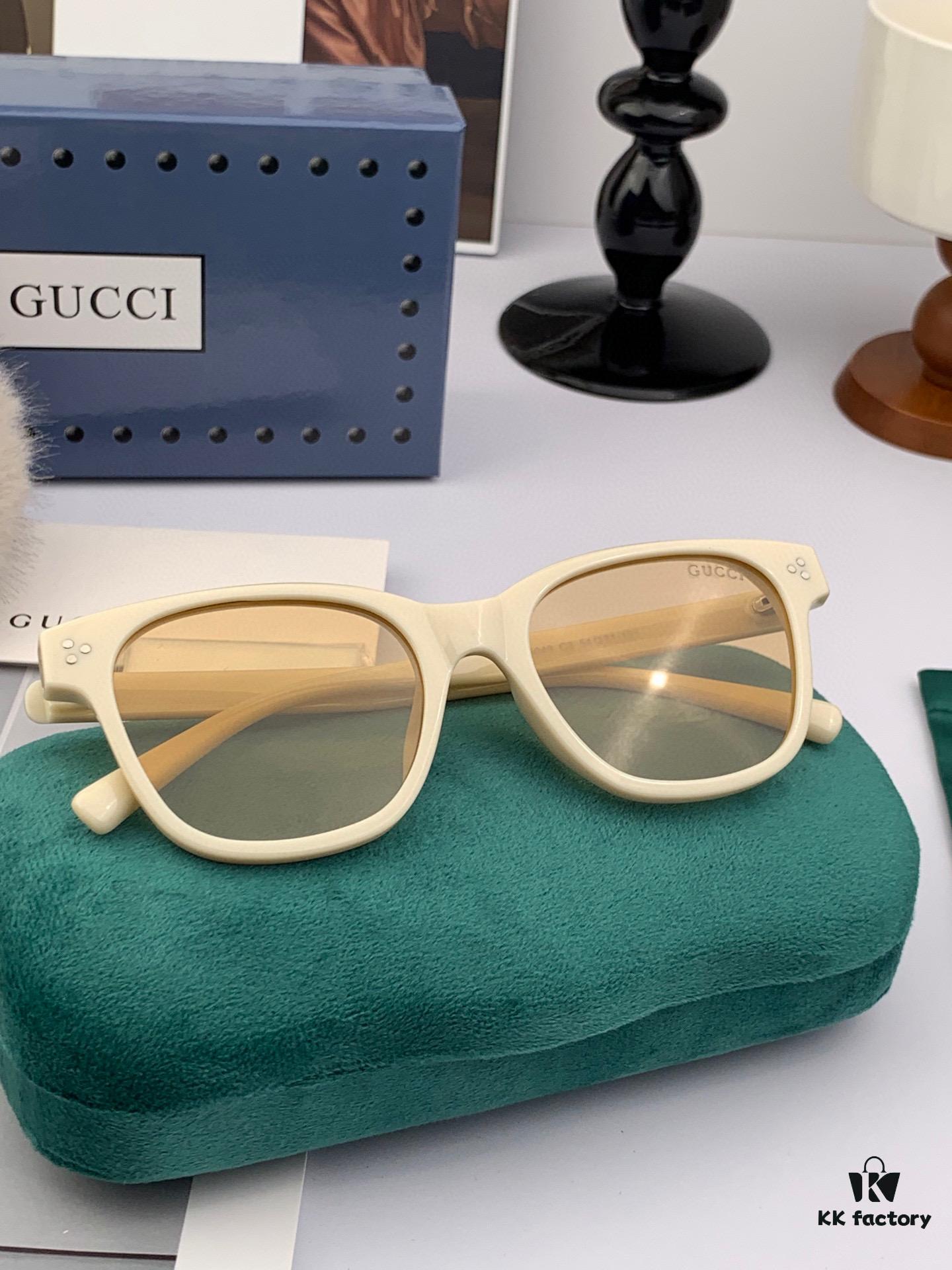 Gucci Classic Small Frame Design, Universal Fit for All Face Shapes, Stylish with Coats or Dresses, Nylon Polarized Lenses for UV Protection, Model: G35504 Sunglasses