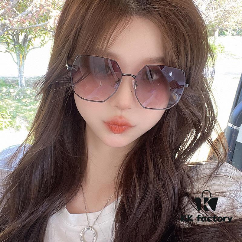 GUCCI - Gucci Italian Import 2025 Fashion Luxury Decorative Sunglasses, Nylon HD Sunglasses, Celebrity Poster Style, Highly Complex Craftsmanship, Strong 3D Texture