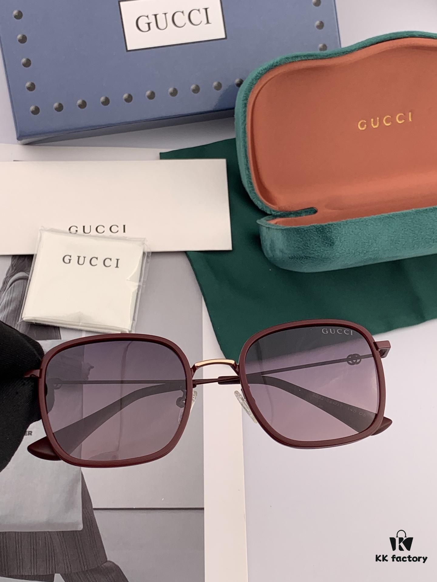 Gucci Classic Square Frame Sunglasses, Flattering on All Face Shapes, Polarized Nylon Lenses for UV Protection, Model: G2935