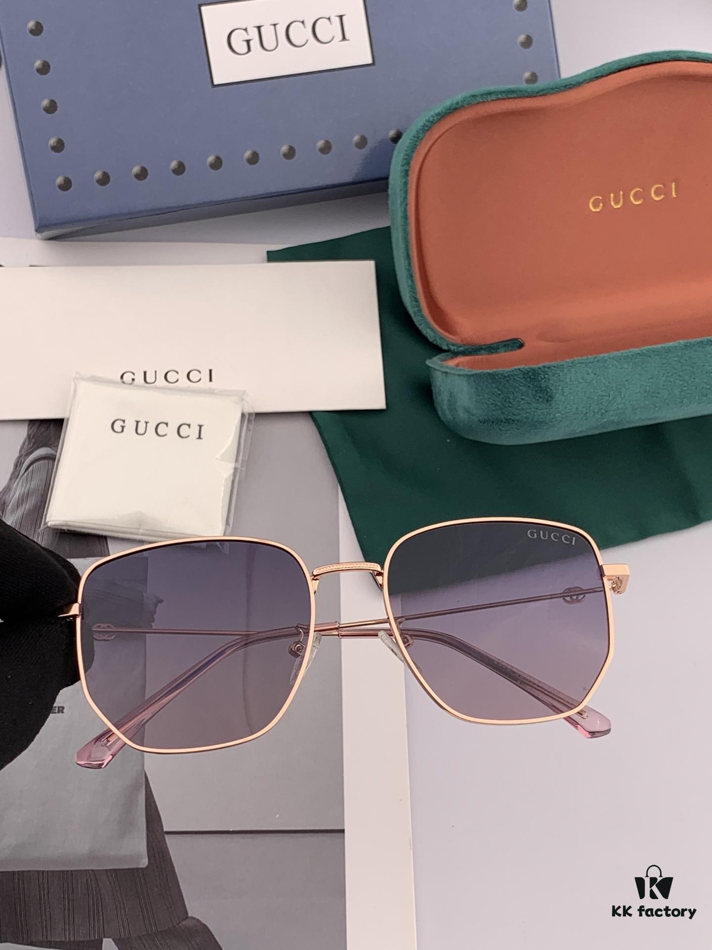 Gucci Classic Square Frame Sunglasses, Flattering on All Face Shapes, Polarized Nylon Lenses for UV Protection, Model: G2935