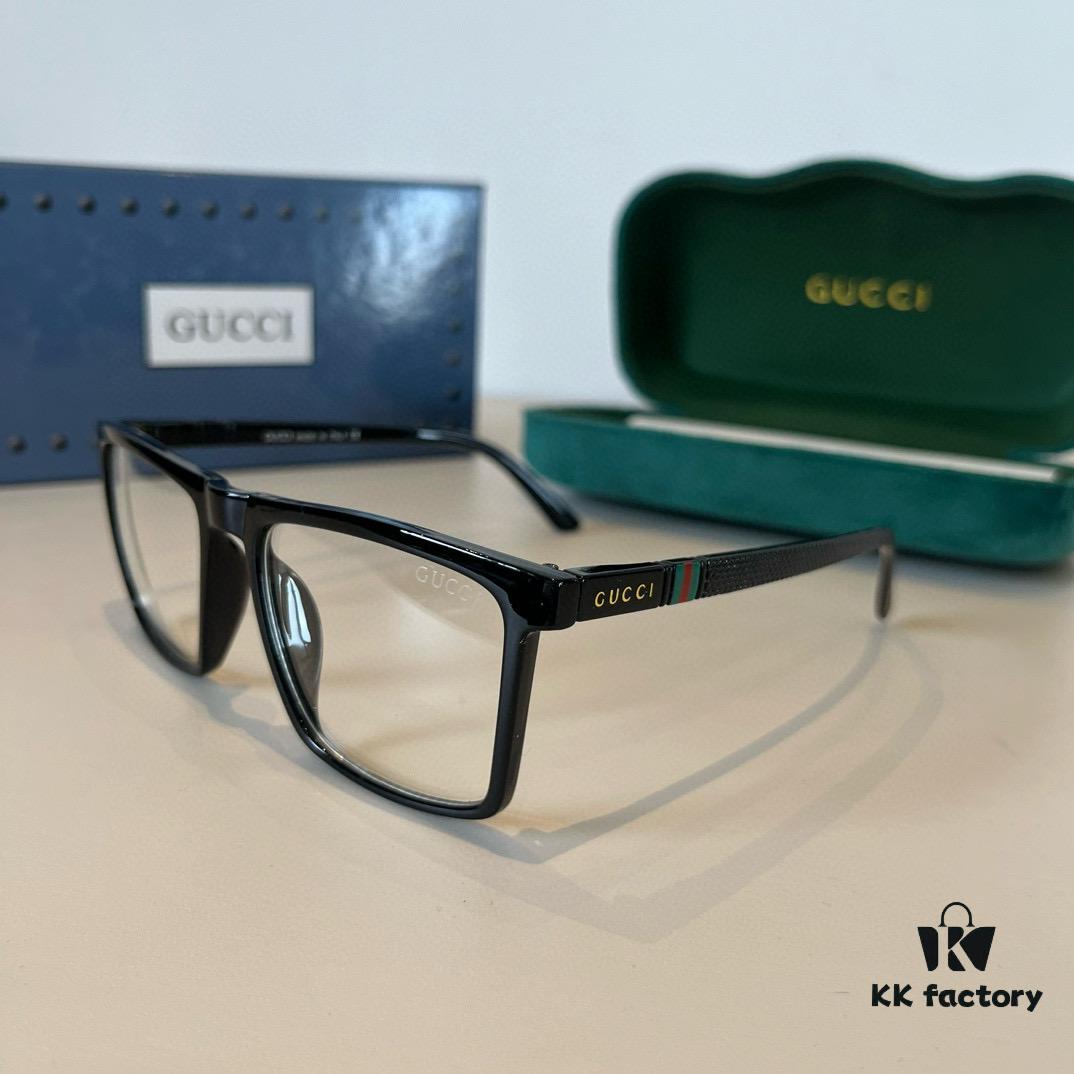 Gucci New Arrival Sunglasses, Polarized Unisex Shades with Bola Lenses, Stylish and Flattering for All Face Shapes