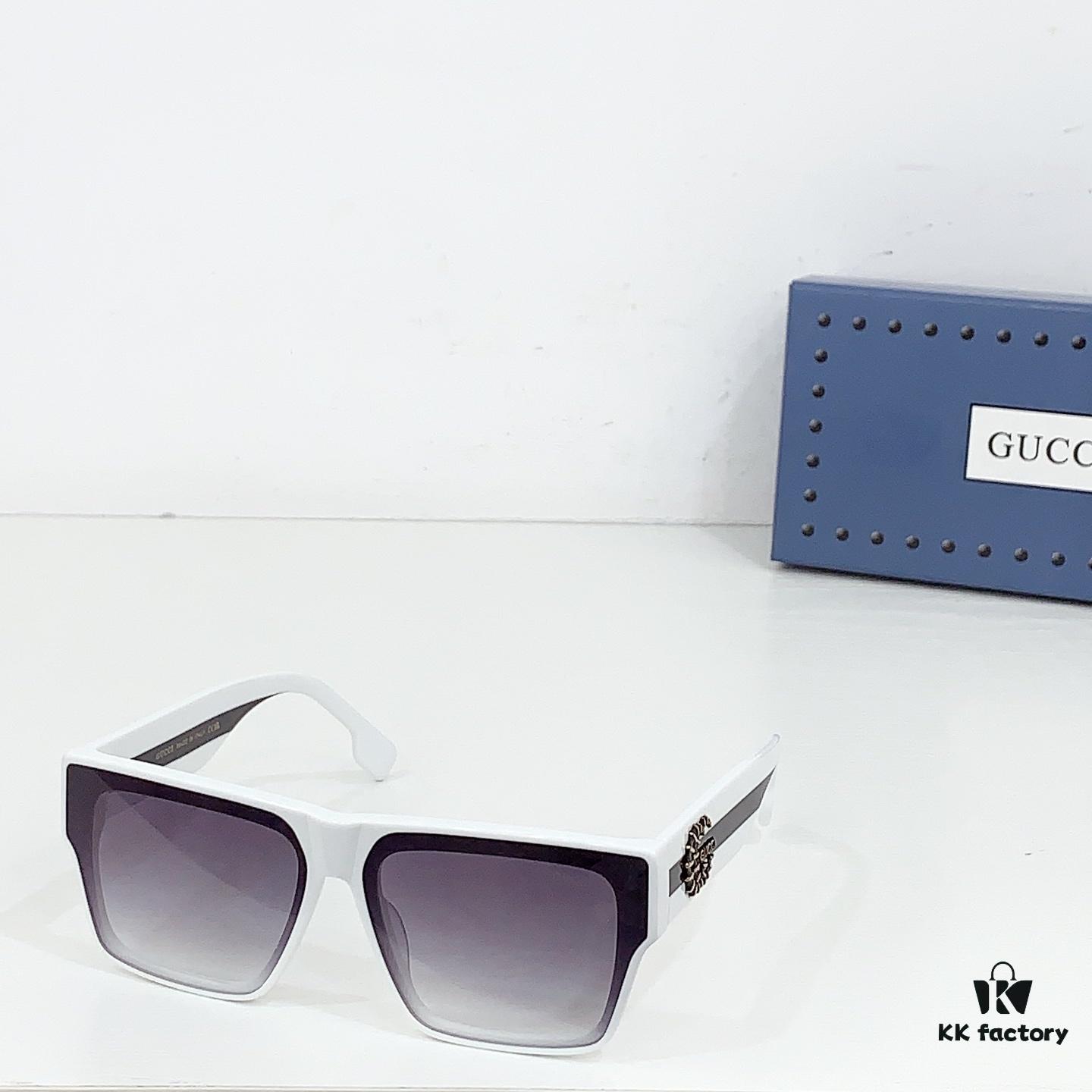 GUCCI GG1640 Sunglasses, Size 54□19 143