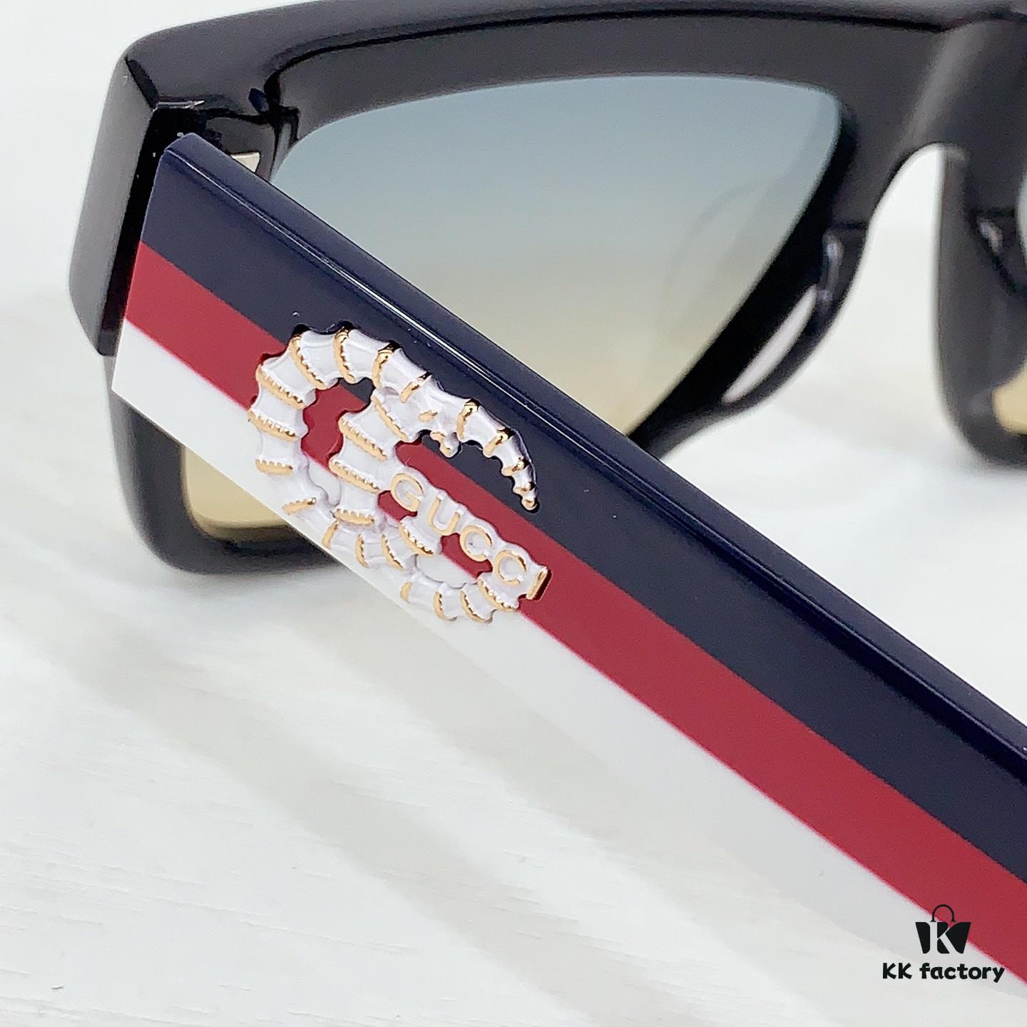 GUCCI GG1640 Sunglasses, Size 54□19 143