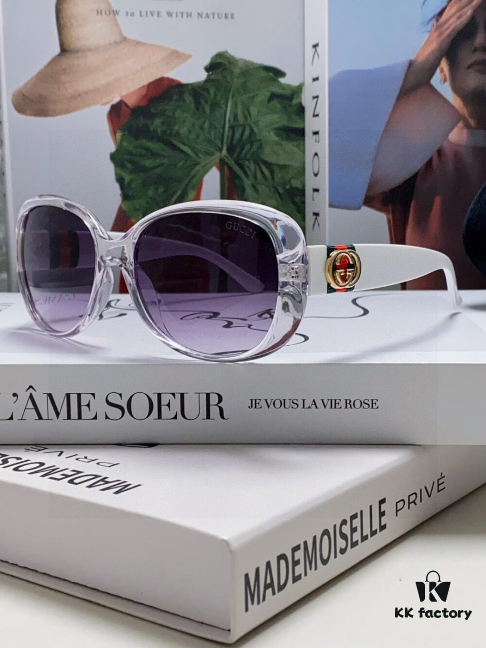 Gucci 2025 New Retro Thick-Rimmed Sunglasses for Women, Stylish Red and White Braided Band Classic Sun Glasses with High-End Fashion Appeal, Perfect for Long Faces