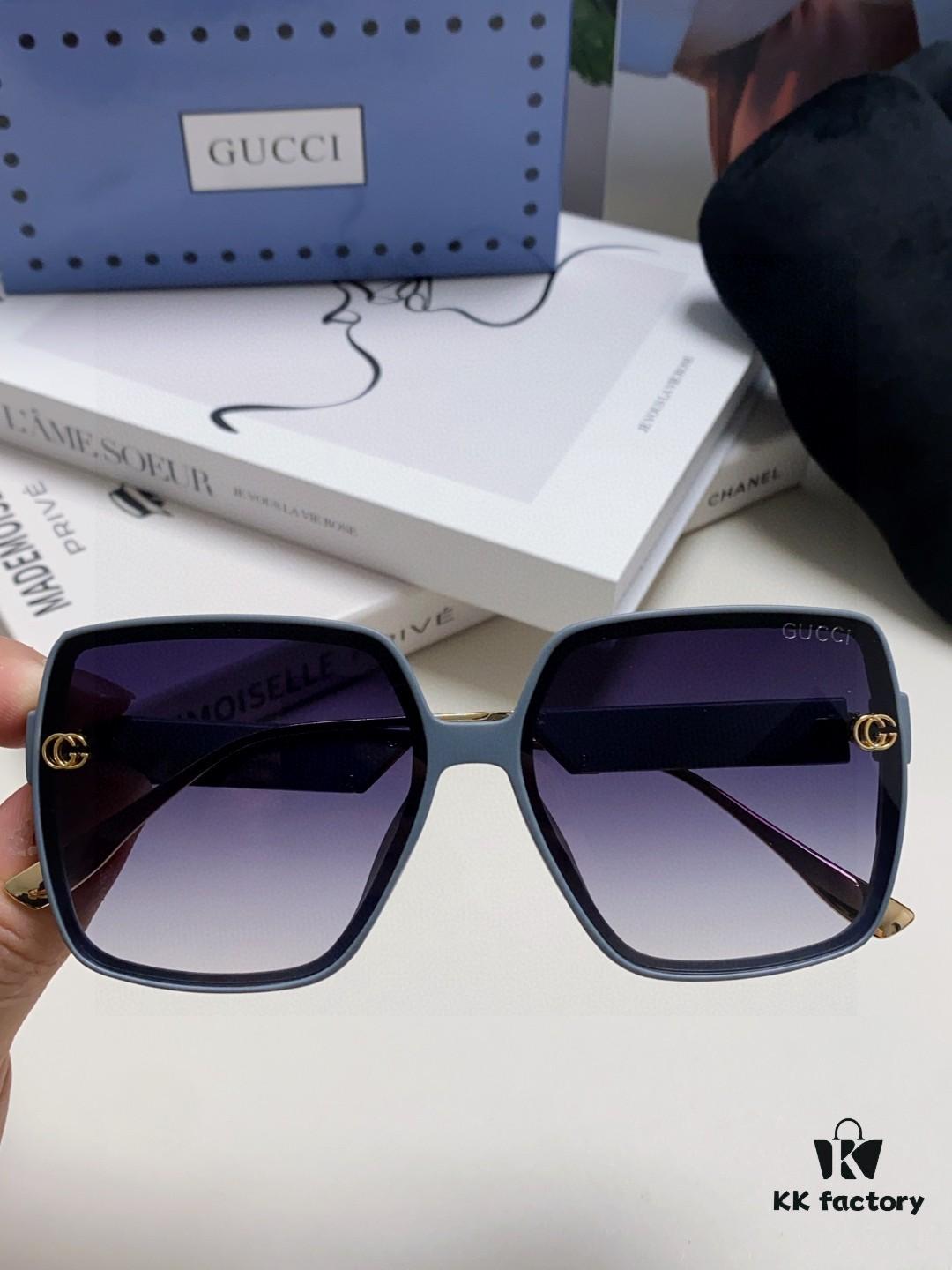 Gucci New Large-Frame Sunglasses for Women, Slimming Fashionable UV-Protective Square Sunglasses, Street Snap and Vacation Eyewear