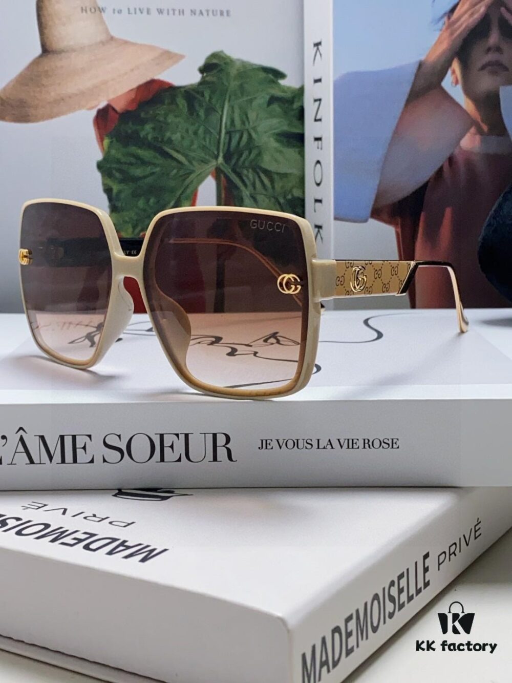 Gucci New Large-Frame Sunglasses for Women, Slimming Fashionable UV-Protection Square Sunglasses, Streetwear Style Vacation Eyewear