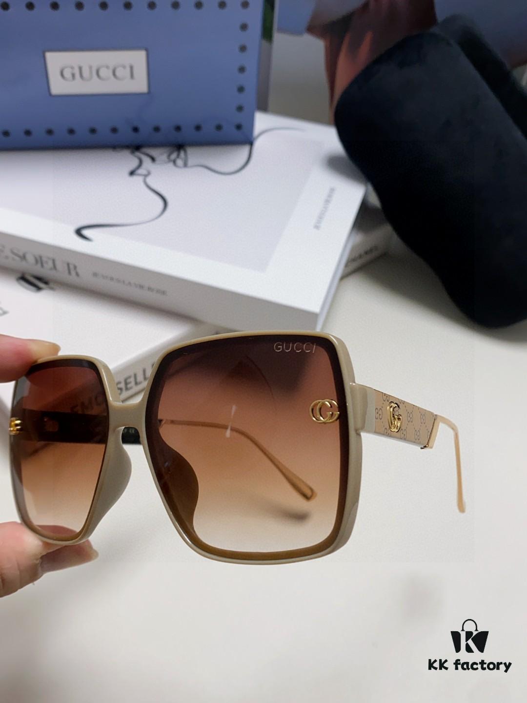 Gucci New Large-Frame Sunglasses for Women, Slimming Fashionable UV-Protection Square Sunglasses, Streetwear Style Vacation Eyewear