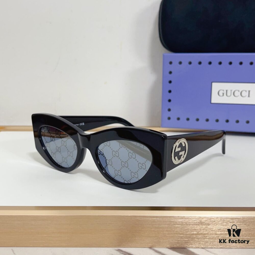 135 GUCCI GG1843S Cruise 25 Sunglasses, Cat-Eye Frame with Interlocking G Detail, Size 53-20-140