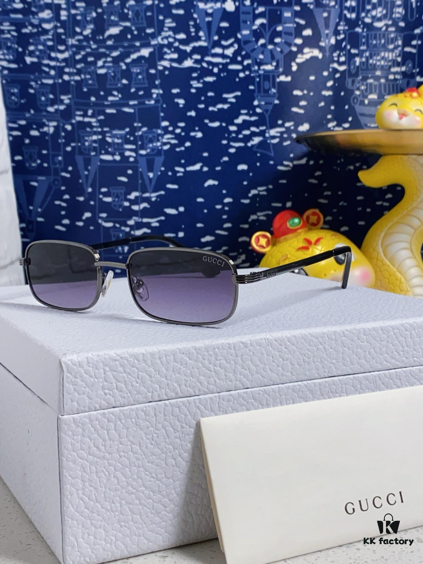 Gucci 2025 New Unisex Cat-Eye Sunglasses, Stylish Plastic and Metal Fashion Sunglasses GG1457S