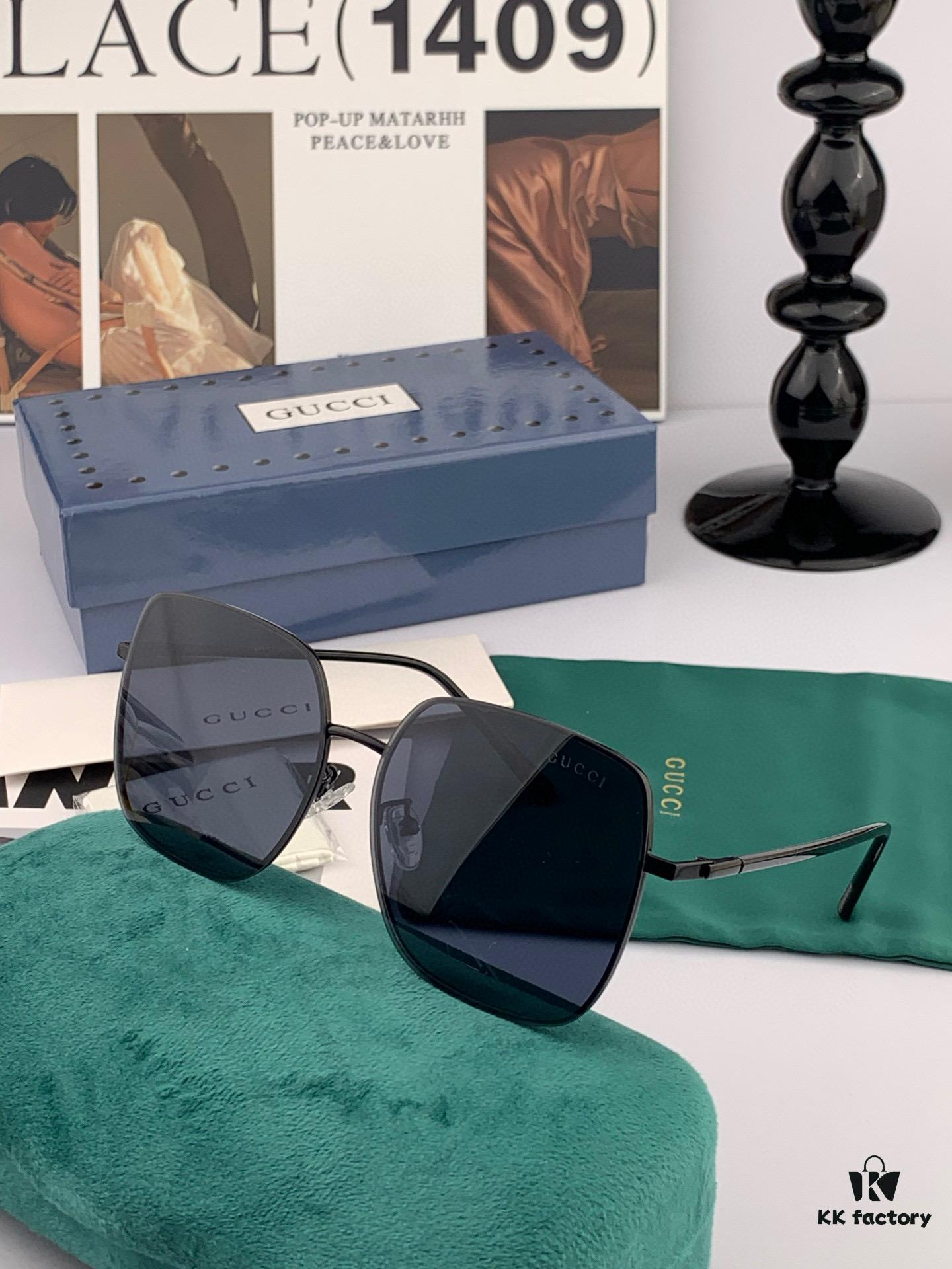 GUCCI Men's Colorful Pilot Polarized Sunglasses