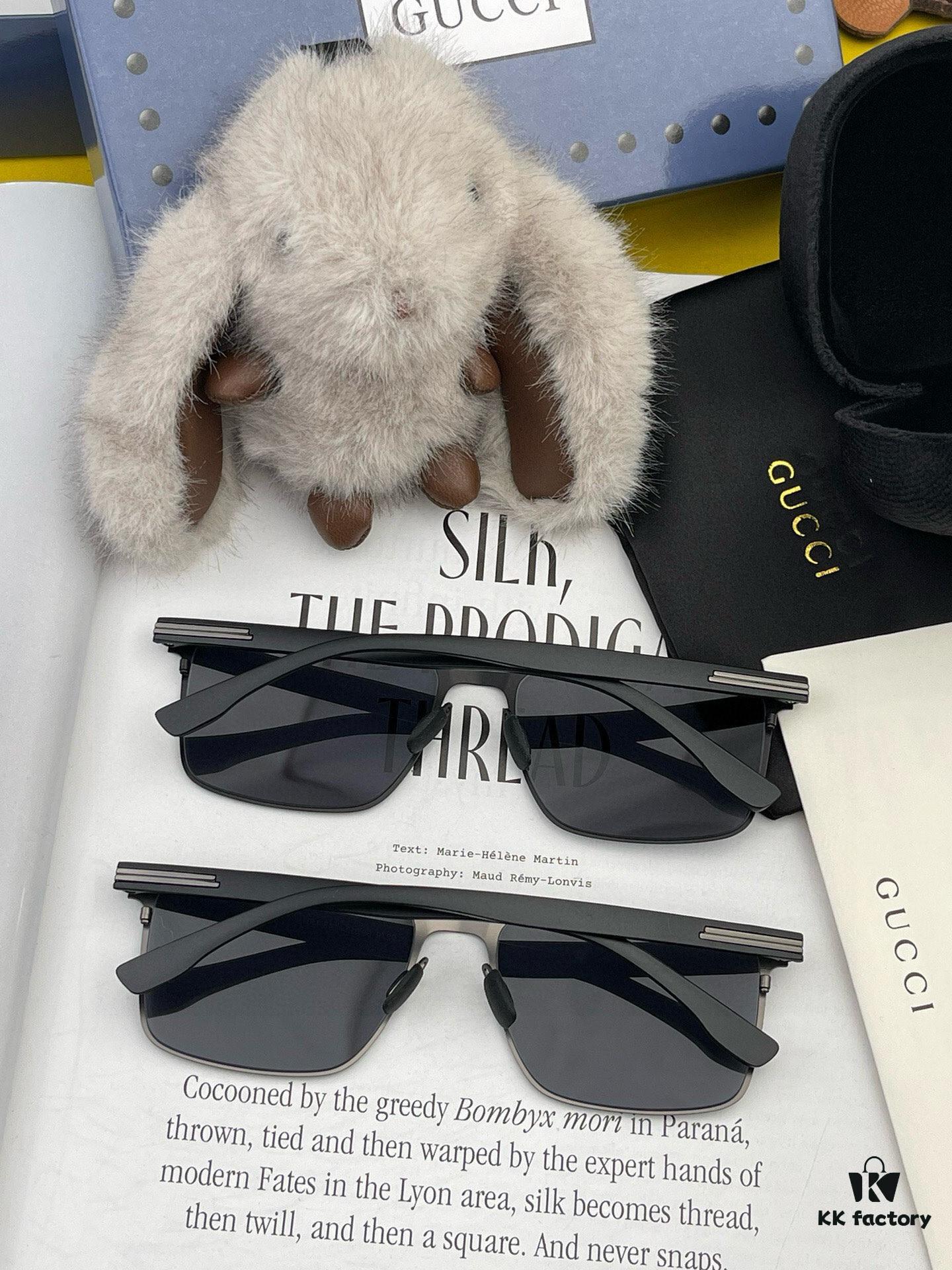 GUCCI Men's Colorful Pilot Polarized Sunglasses G9227