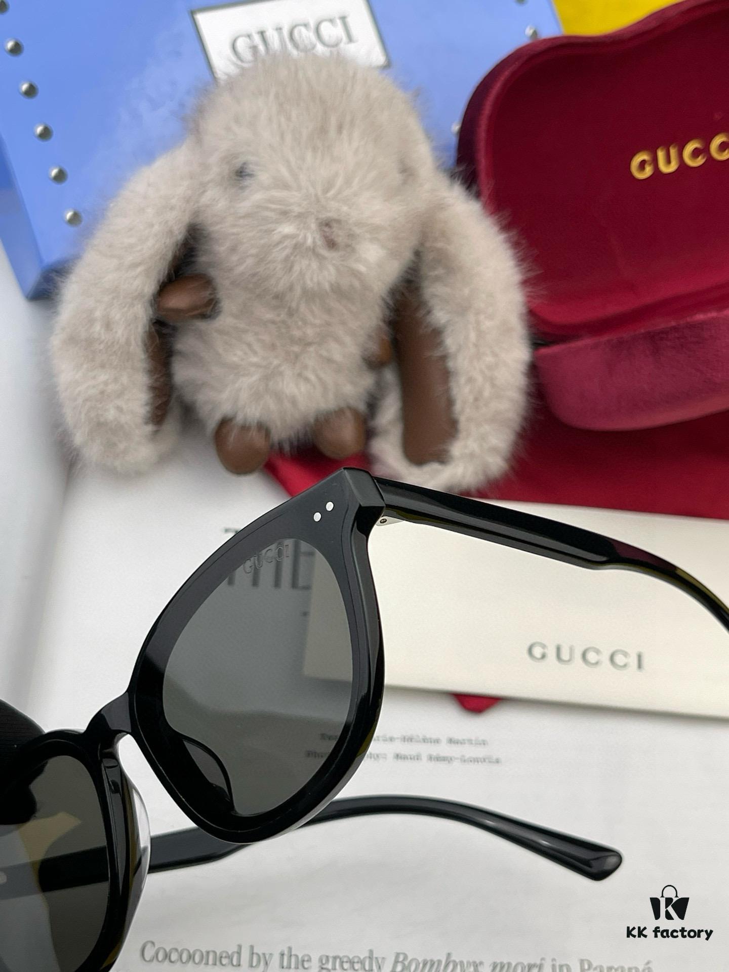 GUCCI 2025 Spring New One-Piece Sunglasses, Oversized Unisex Nylon Frame Shades