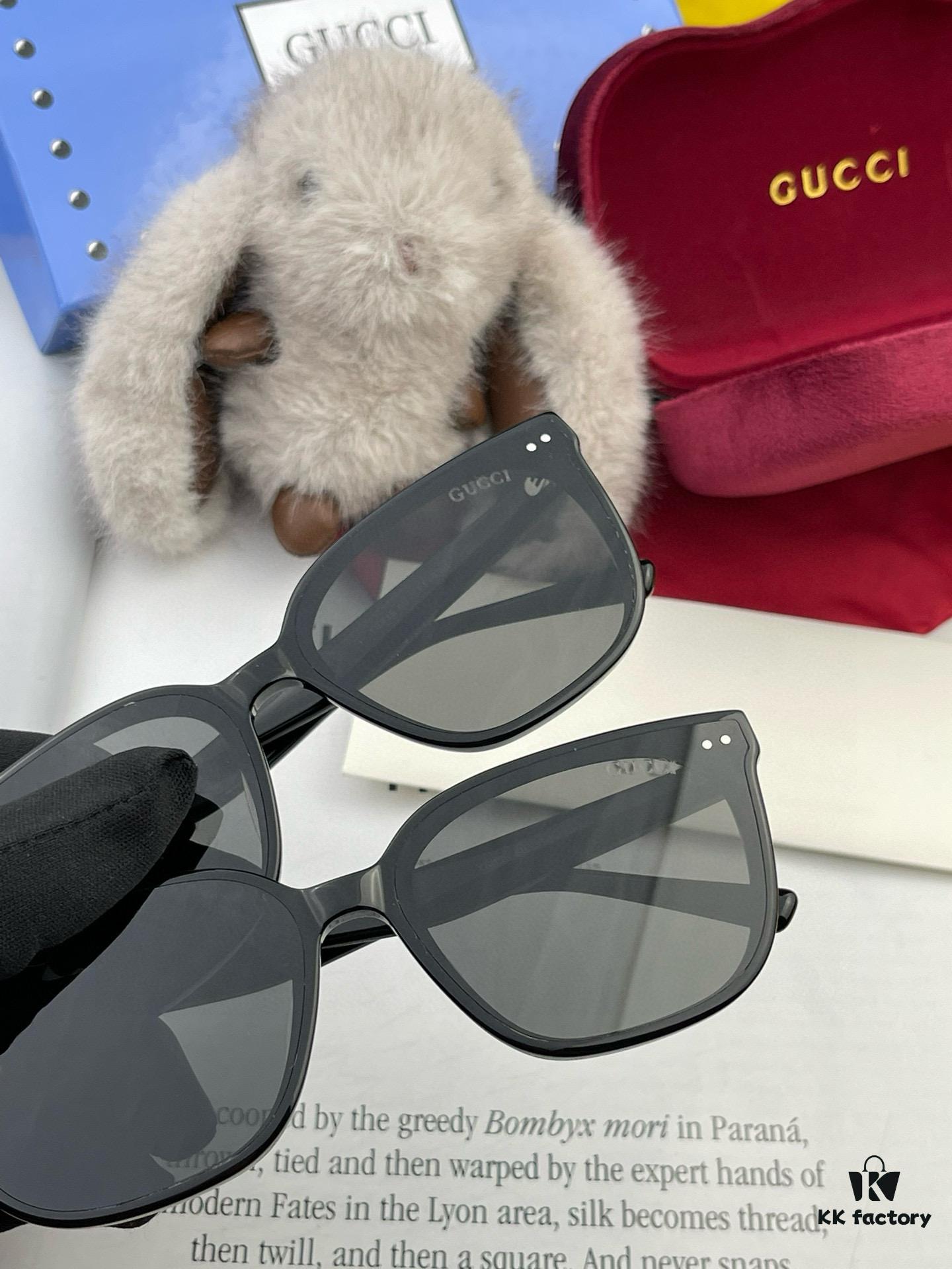 GUCCI 2025 Spring New One-Piece Sunglasses, Small Frame Unisex Sunglasses