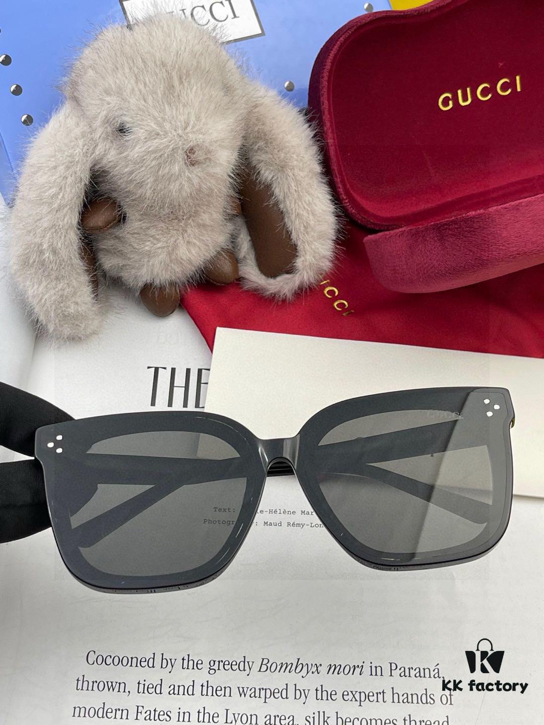 GUCCI 2025 Spring New Unisex Oversized Nylon Sunglasses Model G4803