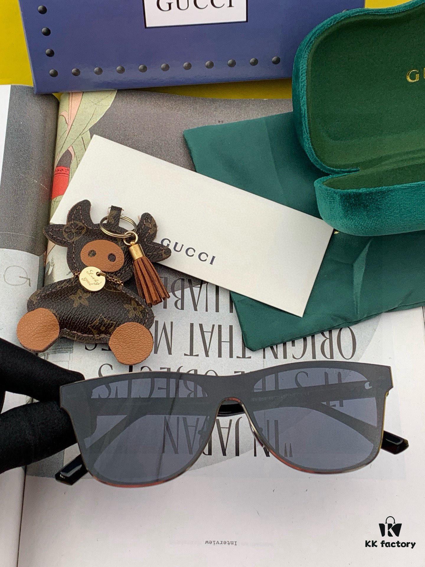 GUCCI 2025 New Spring Launch One-Piece Oversized Sunglasses, Unisex Nylon Frame UV-Protective Shades