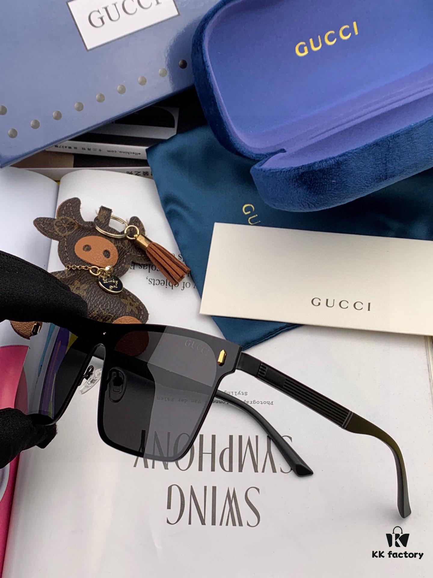 Gucci New Model One-Piece Driving Sunglasses, Must-Have Style for Travel, Popular Among Multiple Celebrities, Unisex Aviator Sunglasses Model: G7809