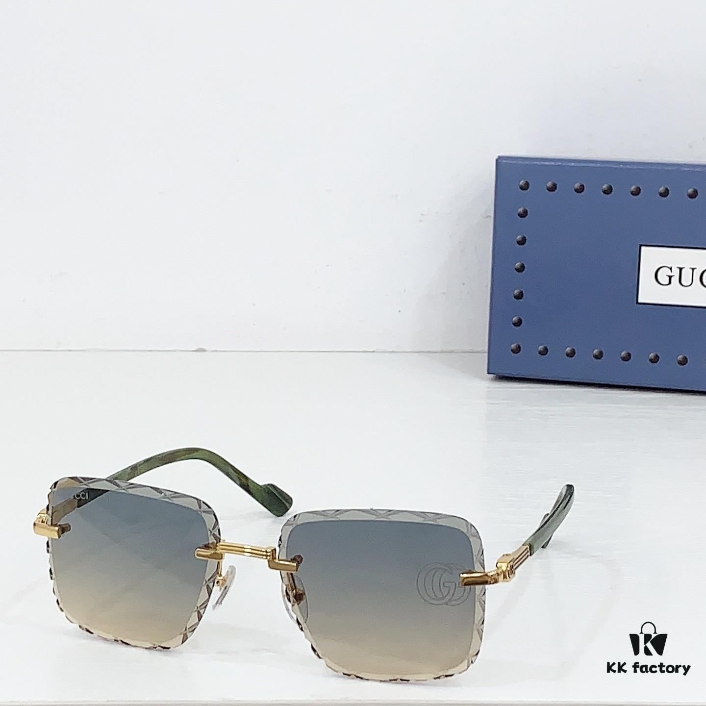 135 GUCCI GG1610 Sunglasses