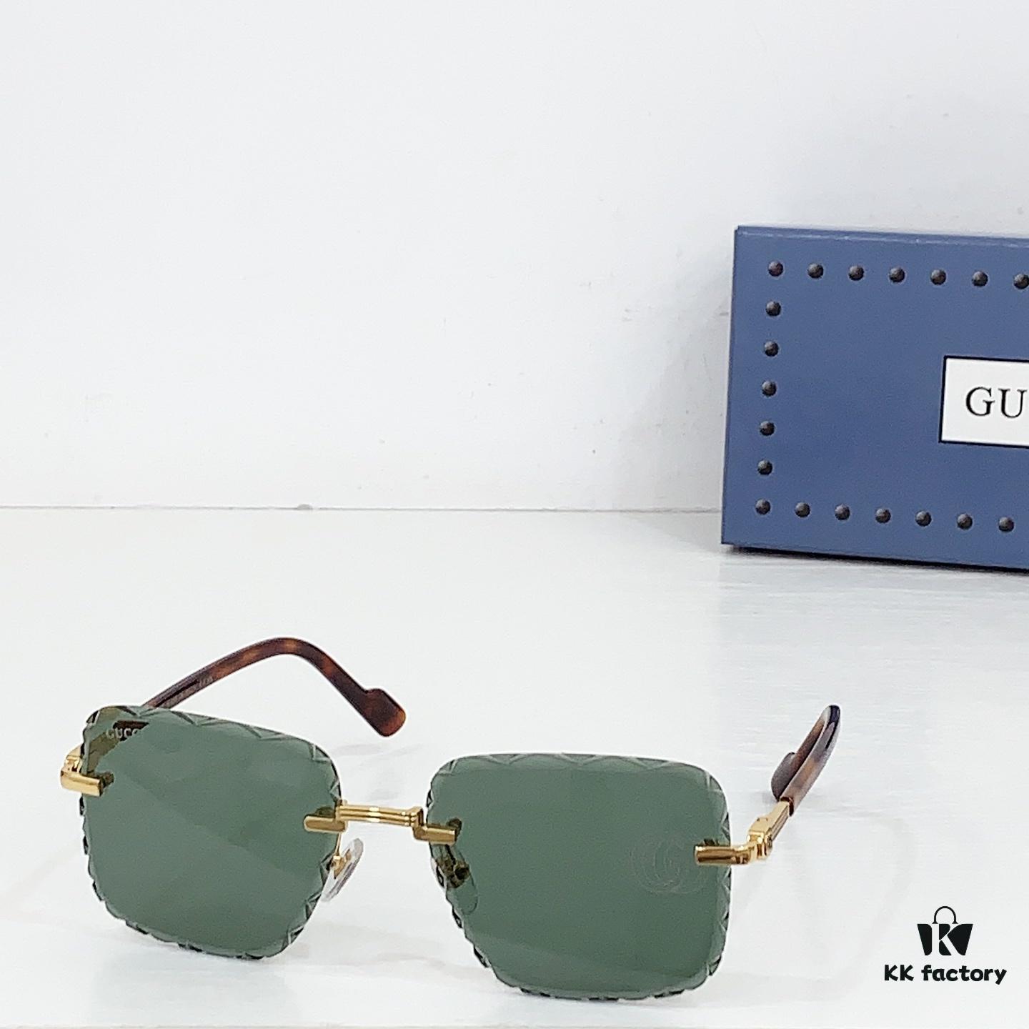 135 GUCCI GG1610 Sunglasses