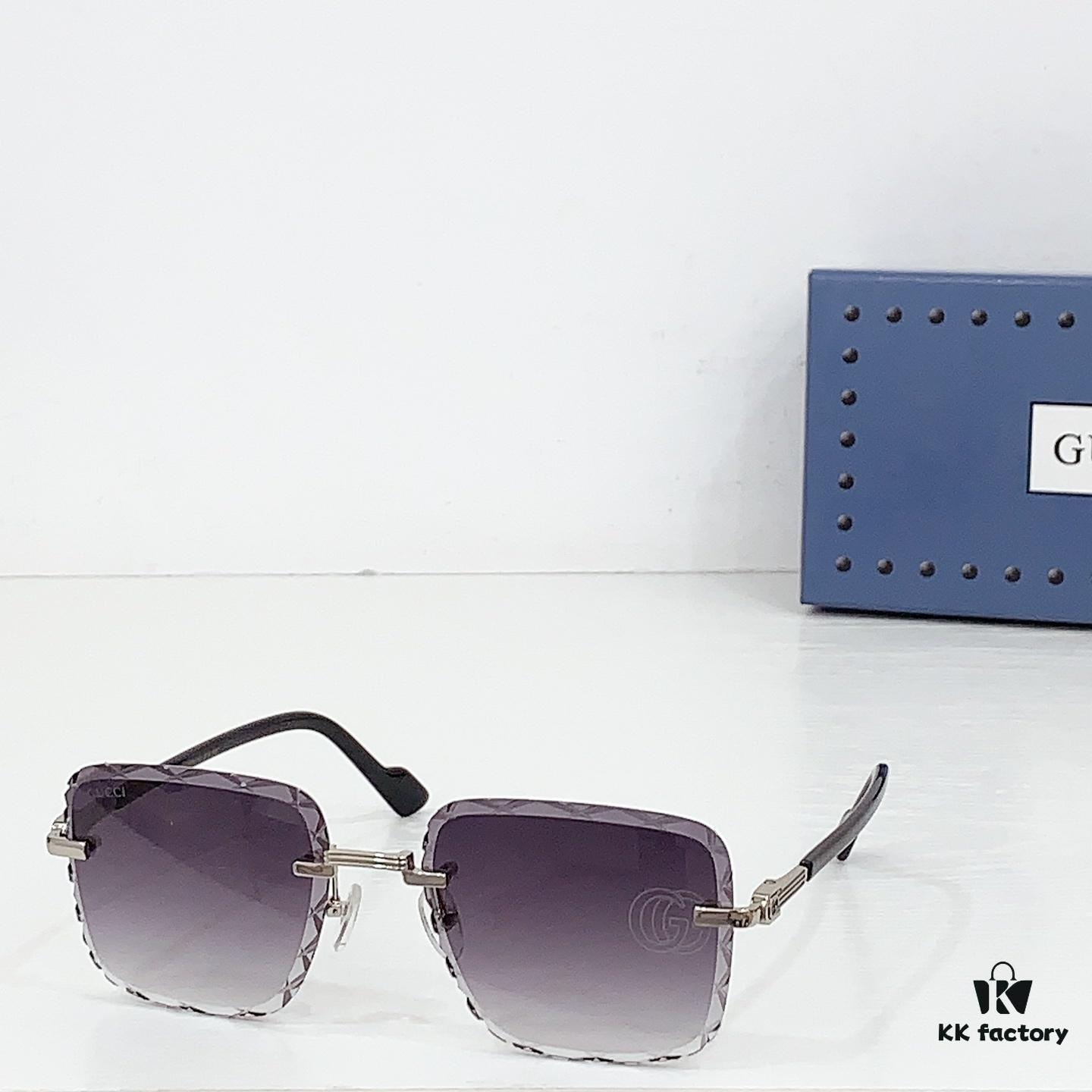 135 GUCCI GG1610 Sunglasses